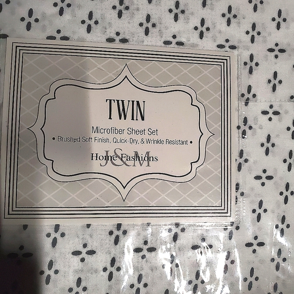 Microfiber twin sheets soft and comfy